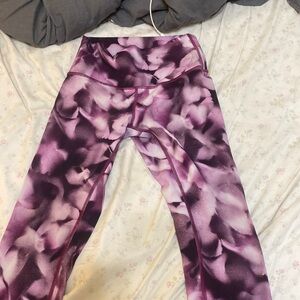 Lululemon luxtreme legging size 4 23 inches